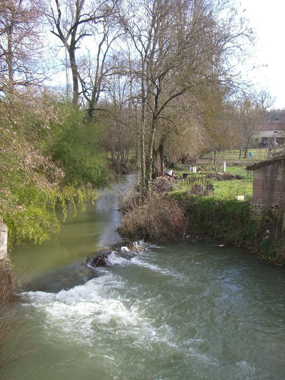 Les Heures Claires Cahuzac-sur-Vère Exterior foto